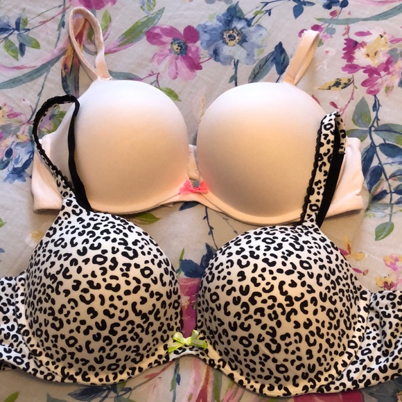 Victoria's Secret Other - Victoria Secret Bras. Size 36D